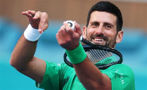Roger Federer VS Novak Djokovic .